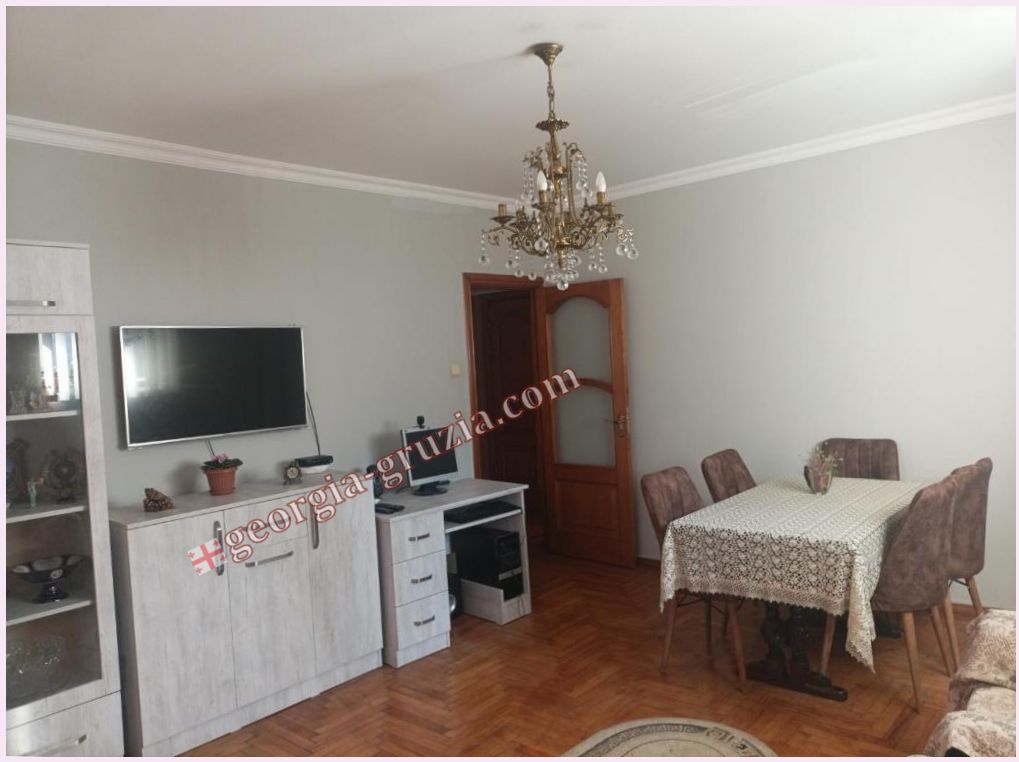 квартира возле парка -apartment near the park