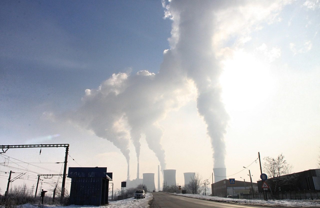 refinery smoke stacks pollution, smoke, stack, emissions, industries, steam, plant, factory, industry, environment, pollute, air, manufacturing, global, warming, toxic industrial, refinery, smog, smokestack, exhaust, nature, fume, fumes